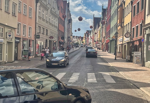 B8959805-26EE-4BBA-94F1-D1B25428F040